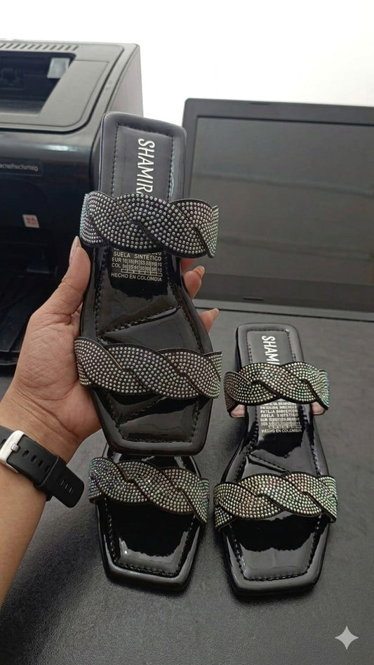 Sandalia Tira Trenzada Strass - Negro